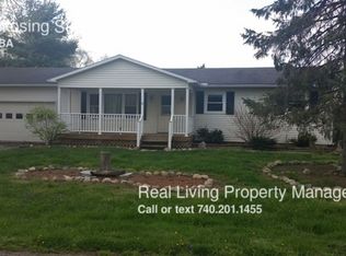 10 Kokosing St, Fredericktown, OH 43019
