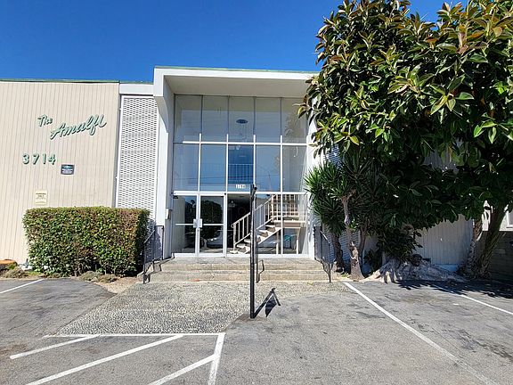 3rd image of 3716 Inglewood Blvd #103