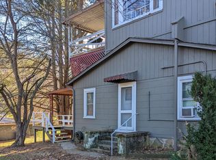 33 Moore St #C, Waynesville, NC 28786
