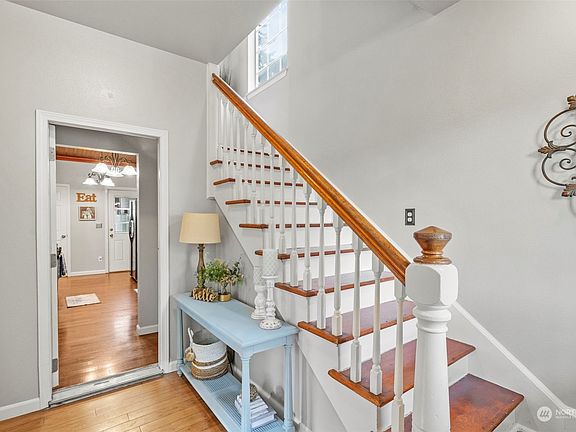 3rd image of 508 S Ainsworth Avenue