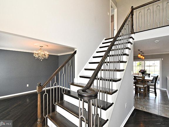 2nd image of 41 Edmonds Dr