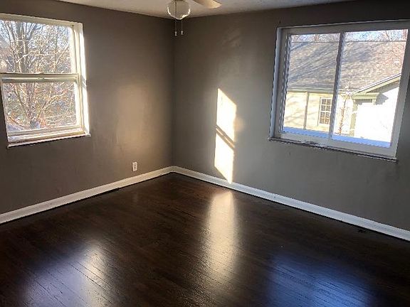 3rd image of 5647 Hamilton Ave