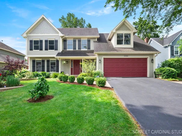 2206 Embden Ln, Wheaton, IL 60189