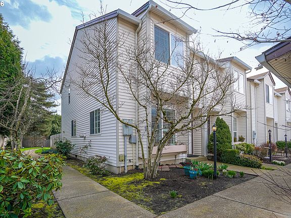 2nd image of 9348 SW Sutton Pl