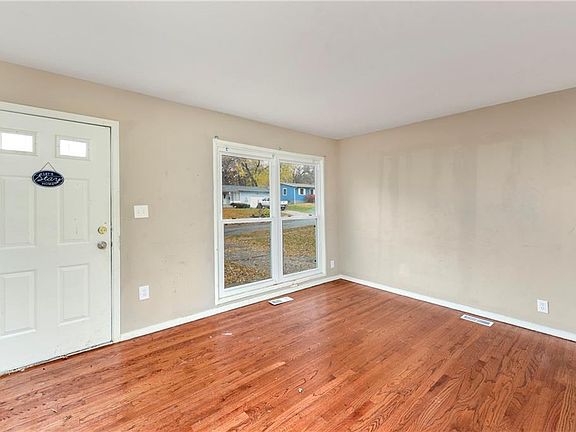 2nd image of 8509 E 92nd Ter