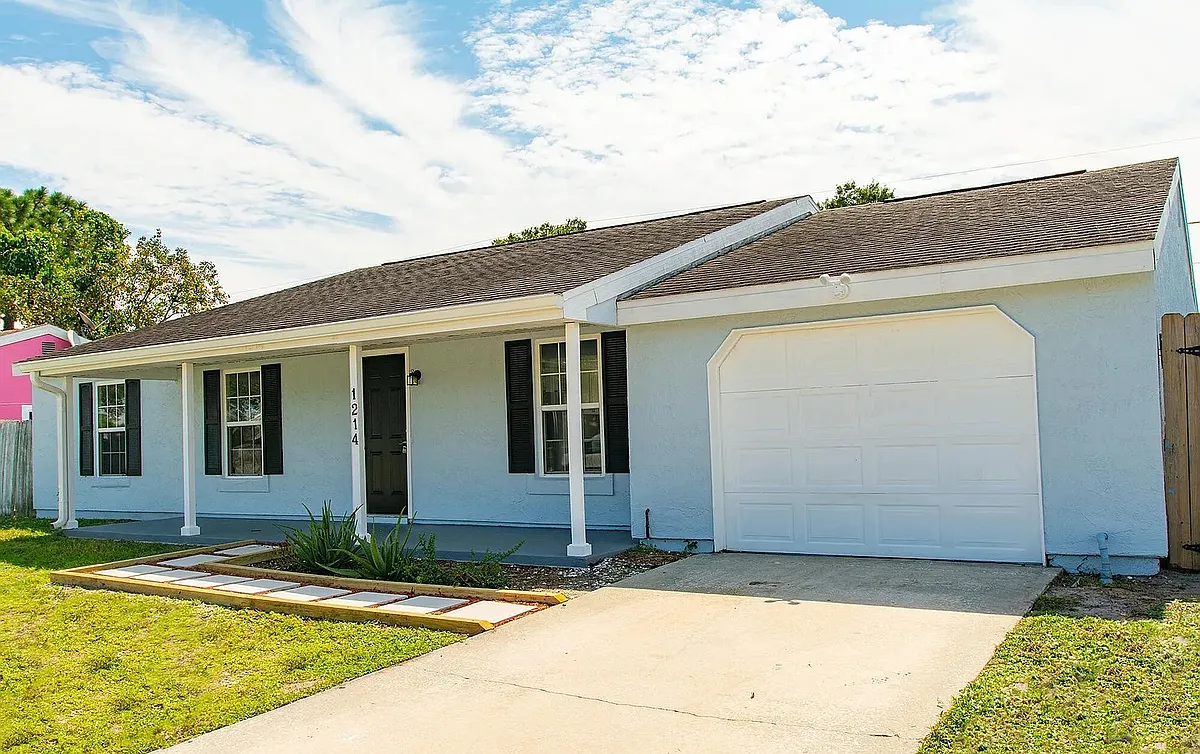 Building Photo - 1214 Port Malabar Blvd NE