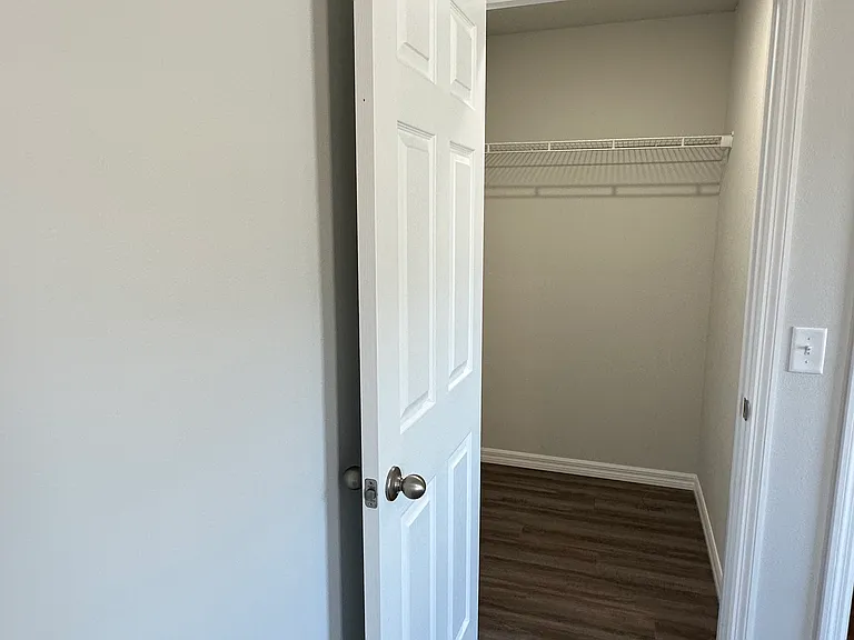 4407 E Ravenna St — Photo 17