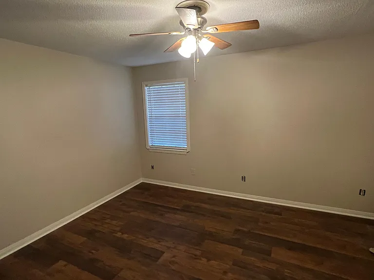 172 Southfield Pkwy — Photo 13