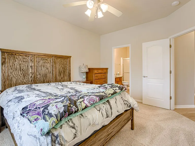 19155 Drexel Cir — Photo 11