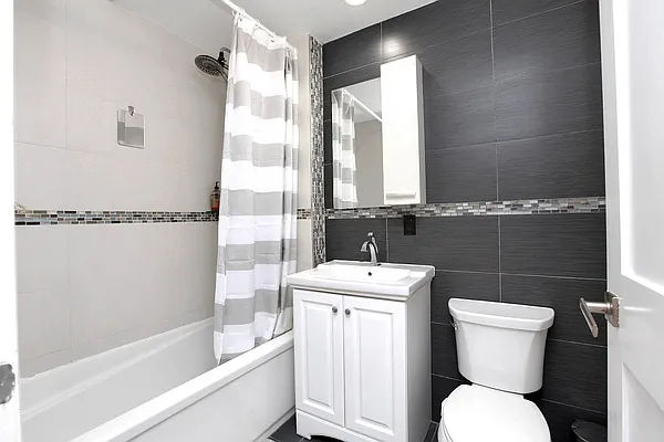 Sold by Remax Edge | media 15