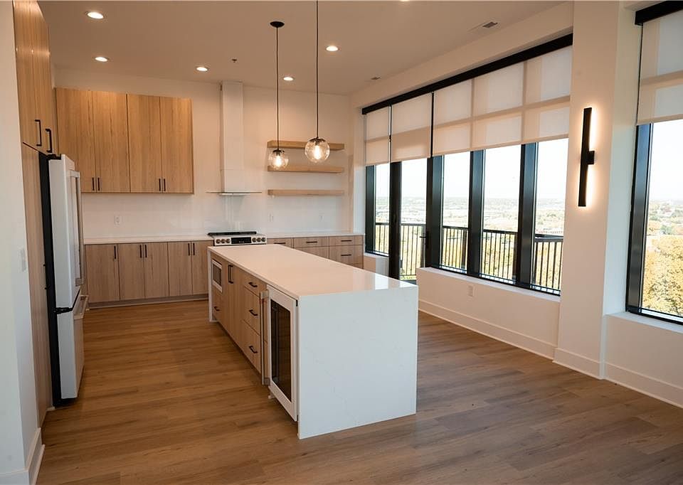 1st image of 2940 Baltimore Ave #1501