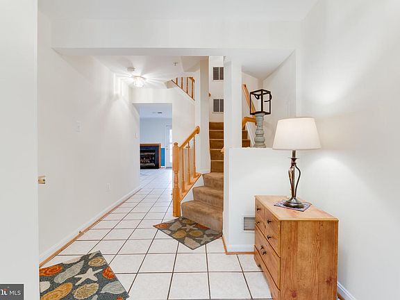 4th image of 8610 Hartwood Pl