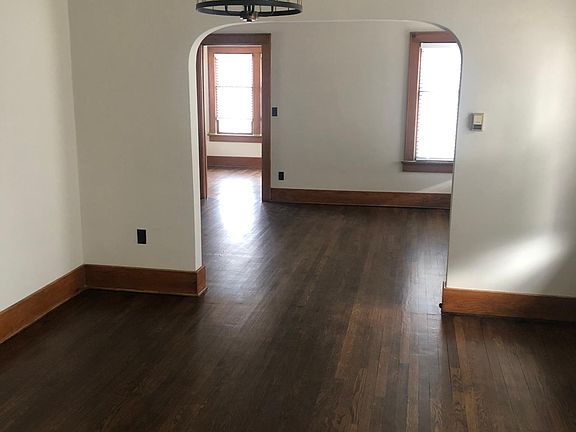 2nd image of 2632 3rd St