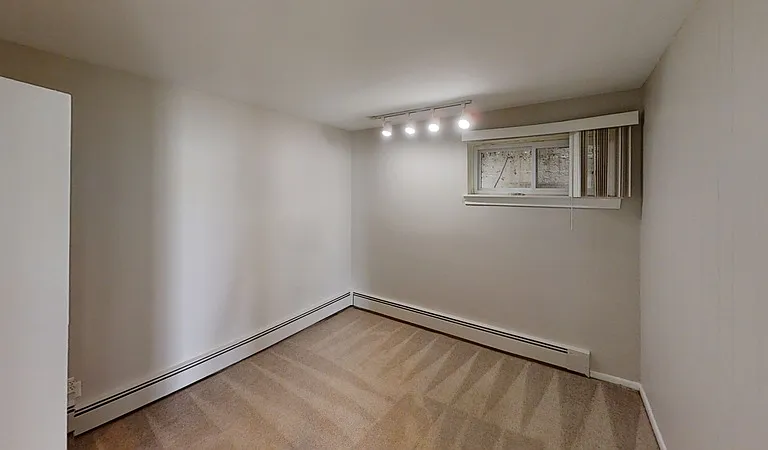 11859 N Main St #1 — Photo 14