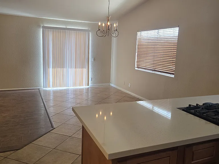 13715 El Rio Ln — Photo 5