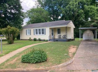 920 Parklane St NW, Huntsville, AL 35816