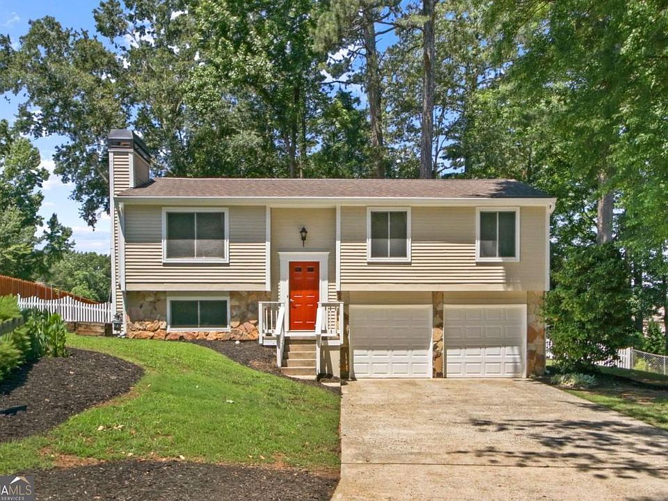 1st image of 570 Sheringham Ct