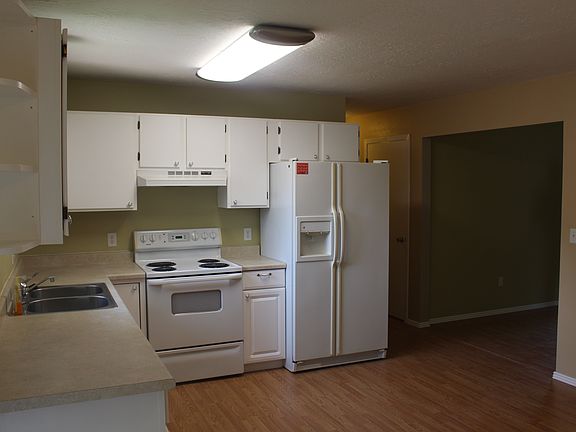 3rd image of 2237 S 12th St W
