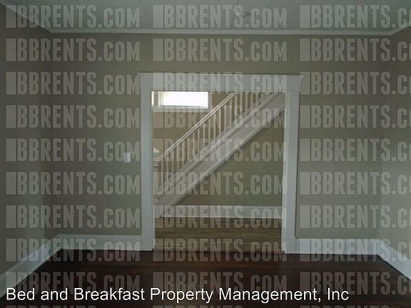 3rd image of 3644 Woodbine Ave