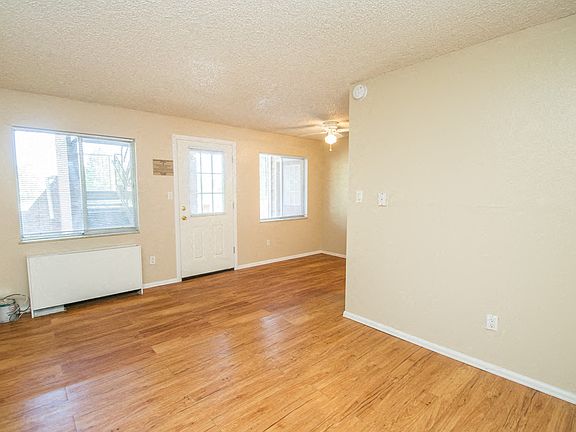 3161 Madison Avenue P218 Living Room