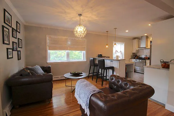 Sold by CENTURY 21 AA Realty | media 20