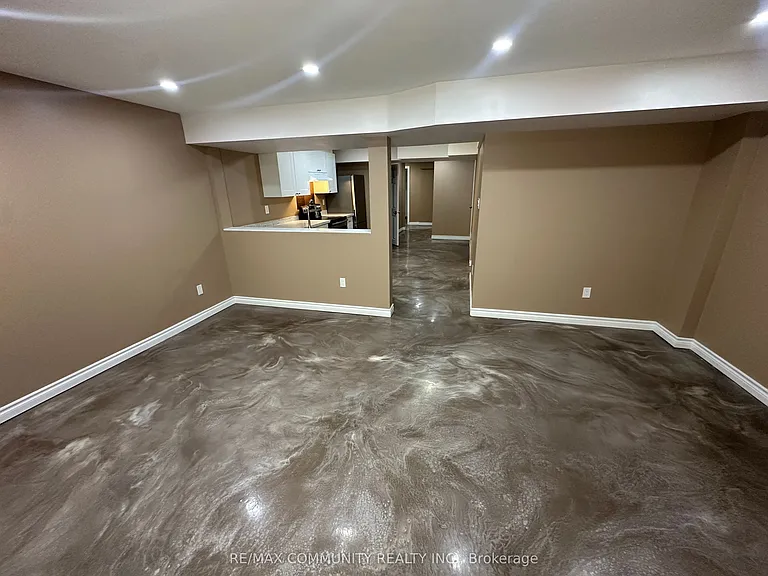 260 Inspire Blvd #BASEMENT — Photo 4
