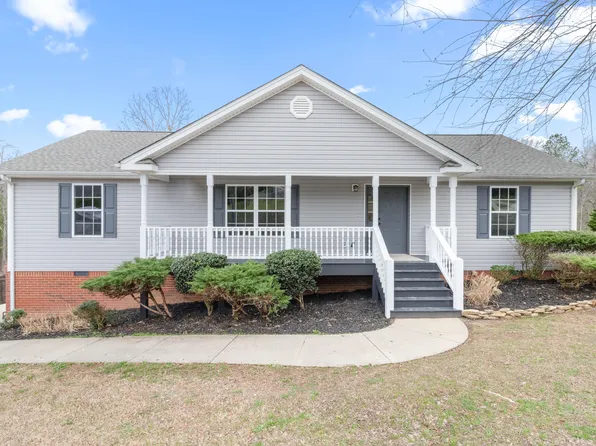 1218 Old Thatcher Rd, Soddy Daisy, TN 37379