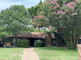 1223 Ranch Valley Dr, Desoto, TX 75115