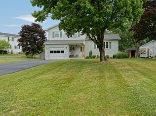 5 Francis Pl, Latham, NY 12110