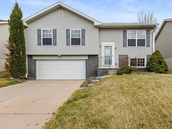 16530 Burdette St, Omaha, NE 68116