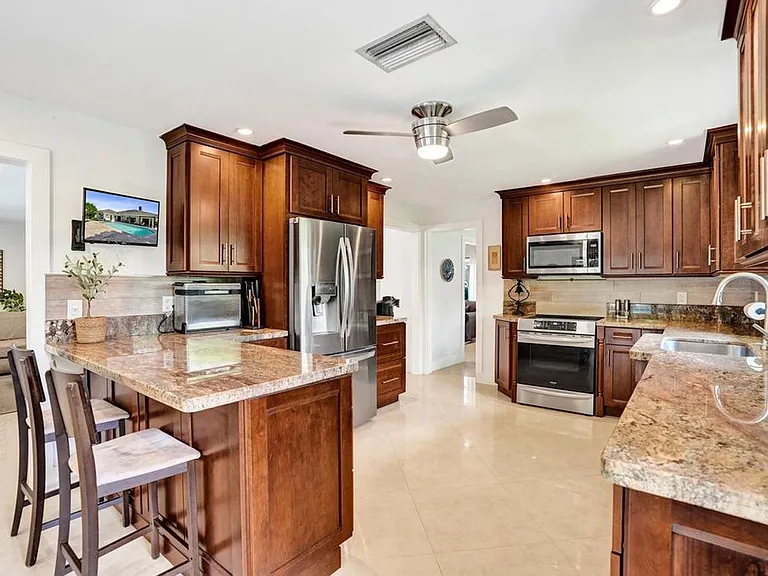 5569 Wind Drift Ln — Photo 44