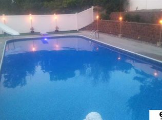 16229 Arbor St, Omaha, NE 68130