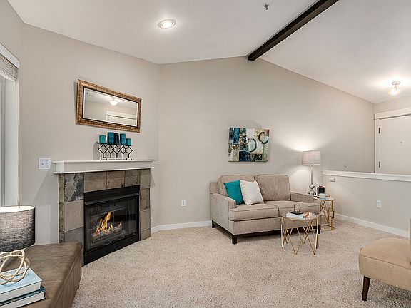 4th image of 25025 SE Klahanie Blvd APT B305