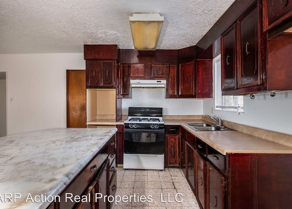 1st image of 9048 Cana Ave