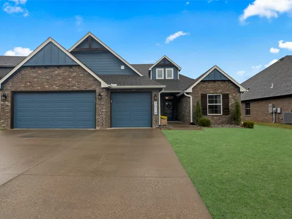 3014 N Briarwood Ave, Catoosa, OK 74015