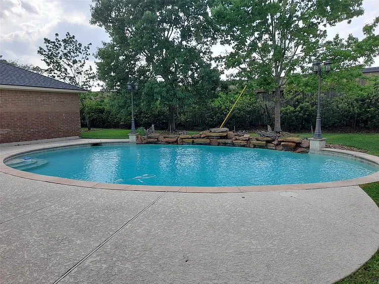 1722 Parklake Vlg — Photo 4