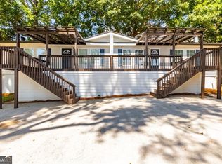 6140 Jones Rd, Flowery Branch, GA 30542