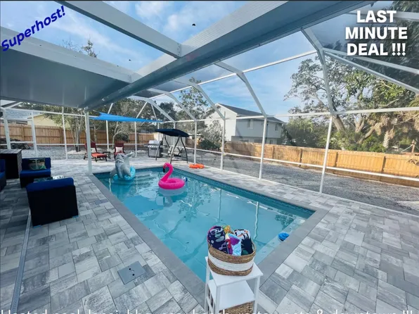 10940 Dorothy Ln, Largo, FL 33774