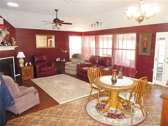 2nd image of 9217 Woodlake Dr