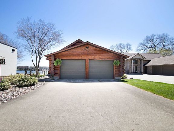 2nd image of 1601 Westwind Ct
