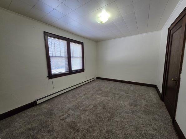 2 University Ave W #1