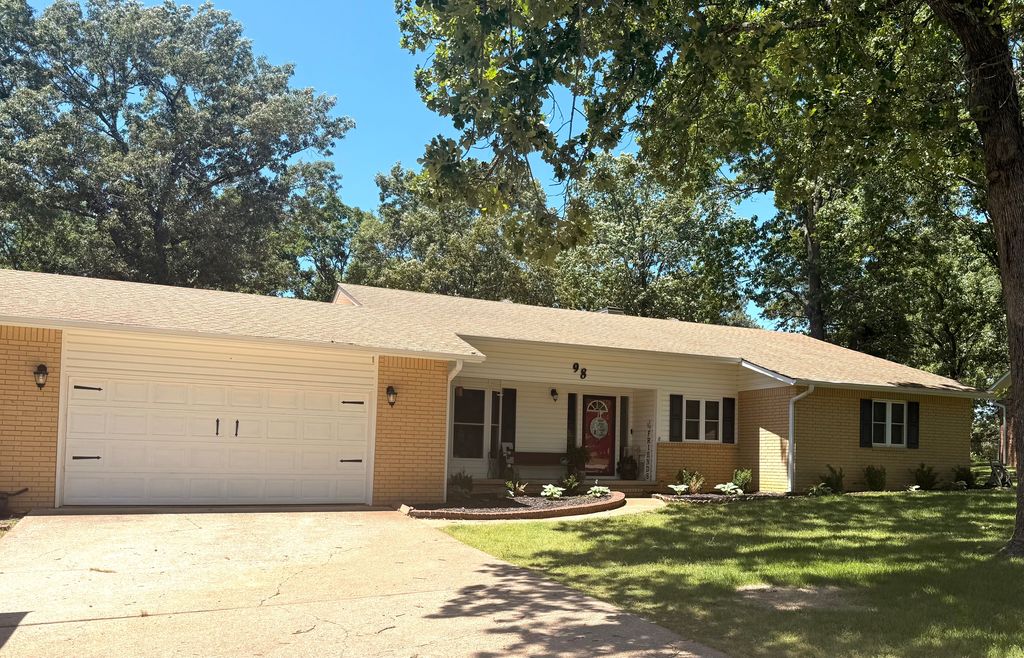 98 Atchison Pl - Property Image