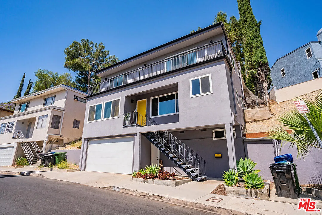 3 bed, 3.0 bath, 1868 sqft, $5,900 — Photo 1