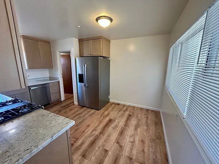 15380 Ruggles St — Photo 5