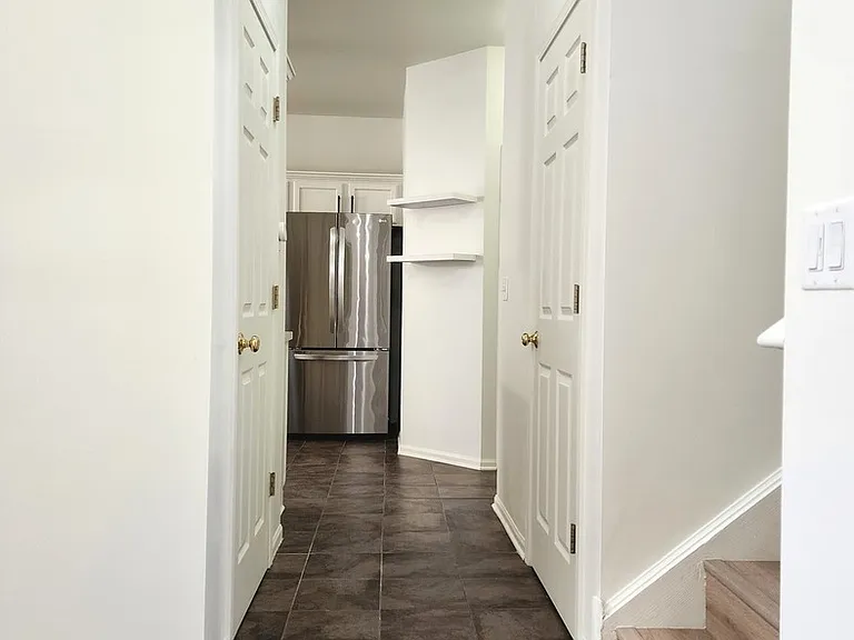 2884 Falling Waters Ln — Photo 4