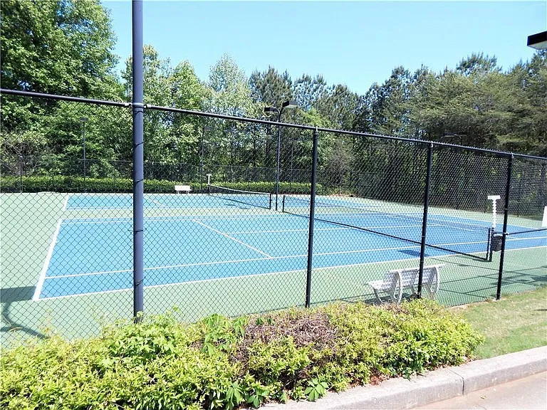 4001 Oak Crossing Dr — Photo 27
