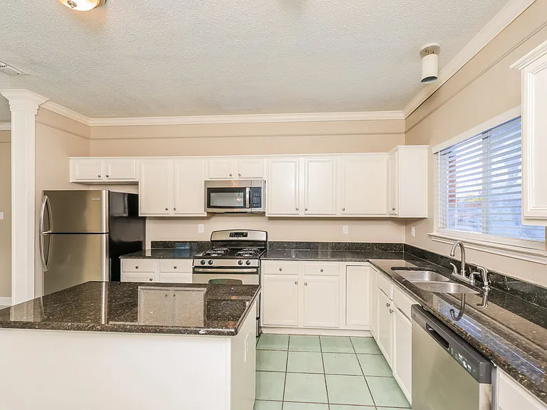 1225 Paul Dr — Photo 8