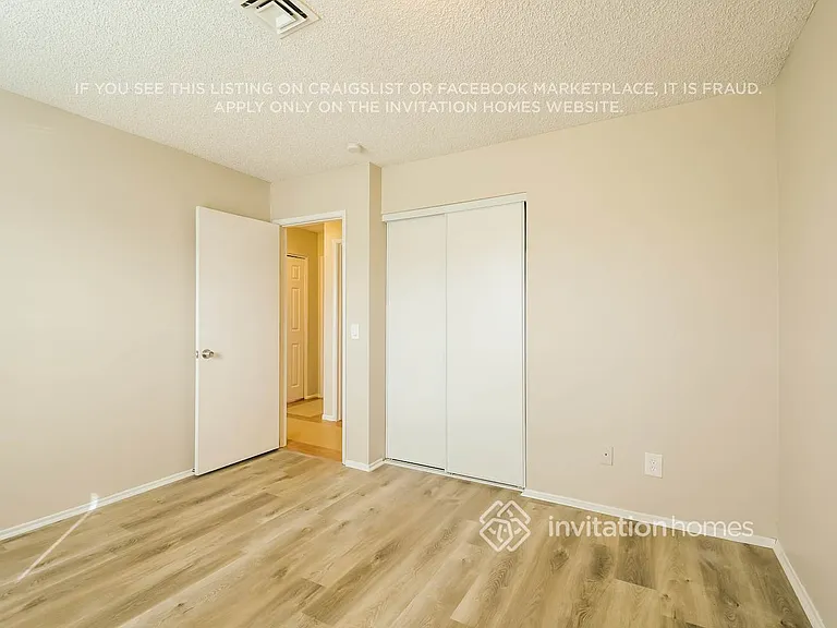 6340 W Grandview Rd — Photo 8
