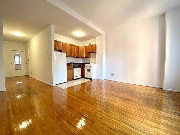 3rd image of 121 E 12th St APT 7J