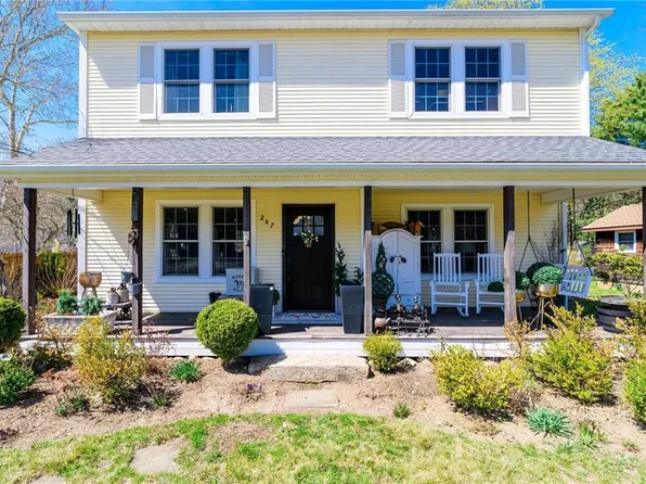 247 Main St, Ashaway, RI 02804